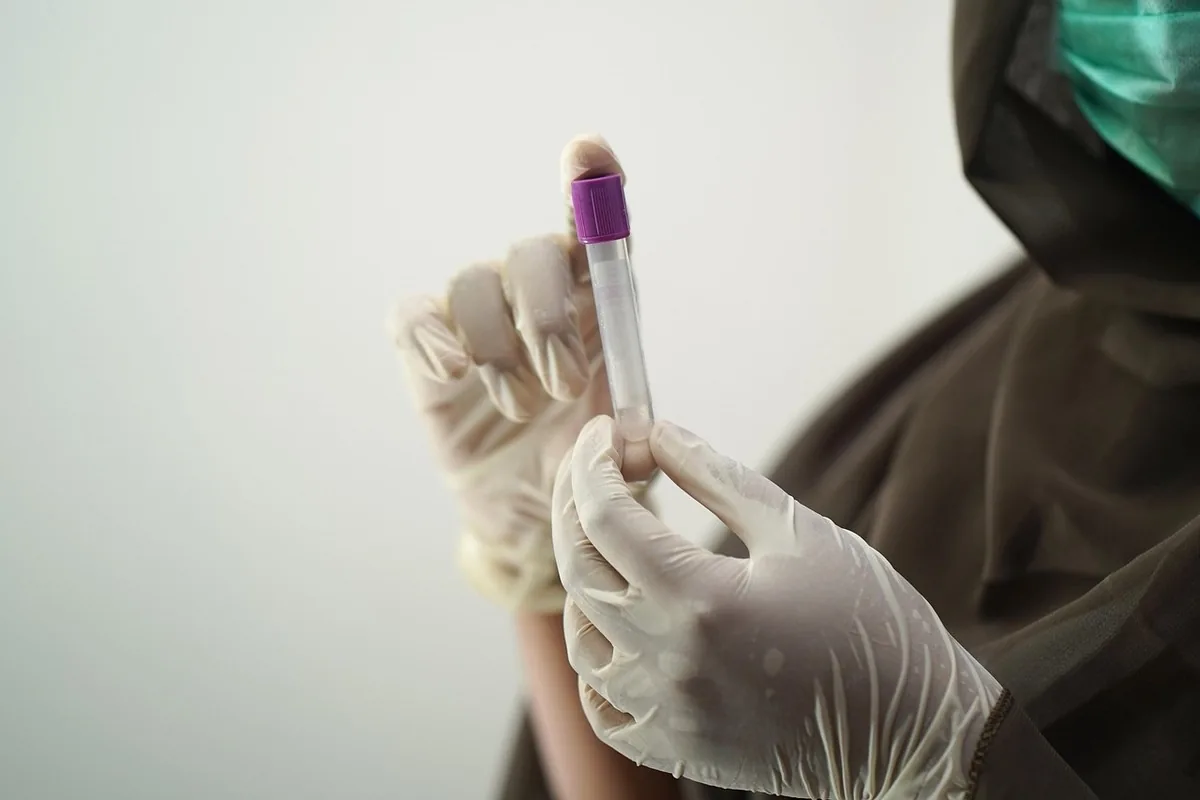 Blood collection tube for a panel measuring haemoglobin and ferritin to confirm iron deficiency