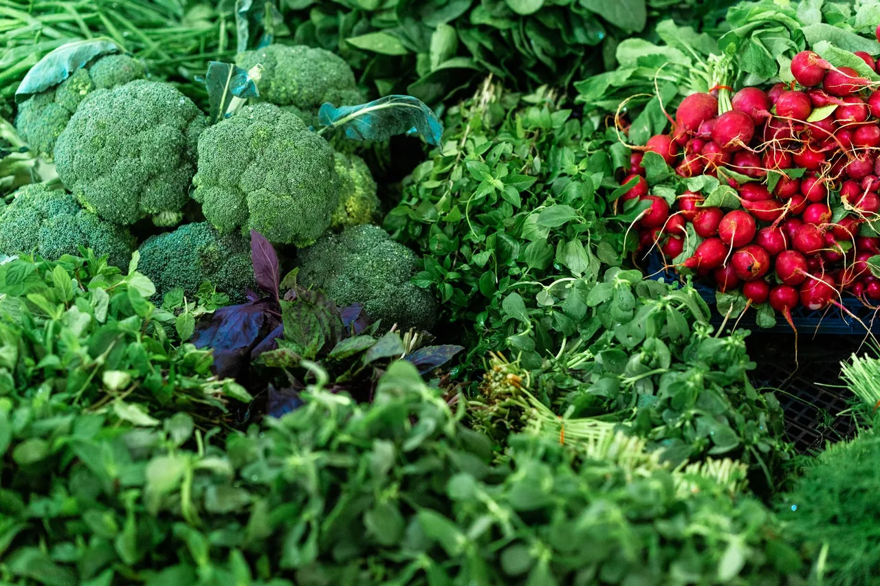 Légumes verts à feuilles riches en folate B9 – épinards et brocolis